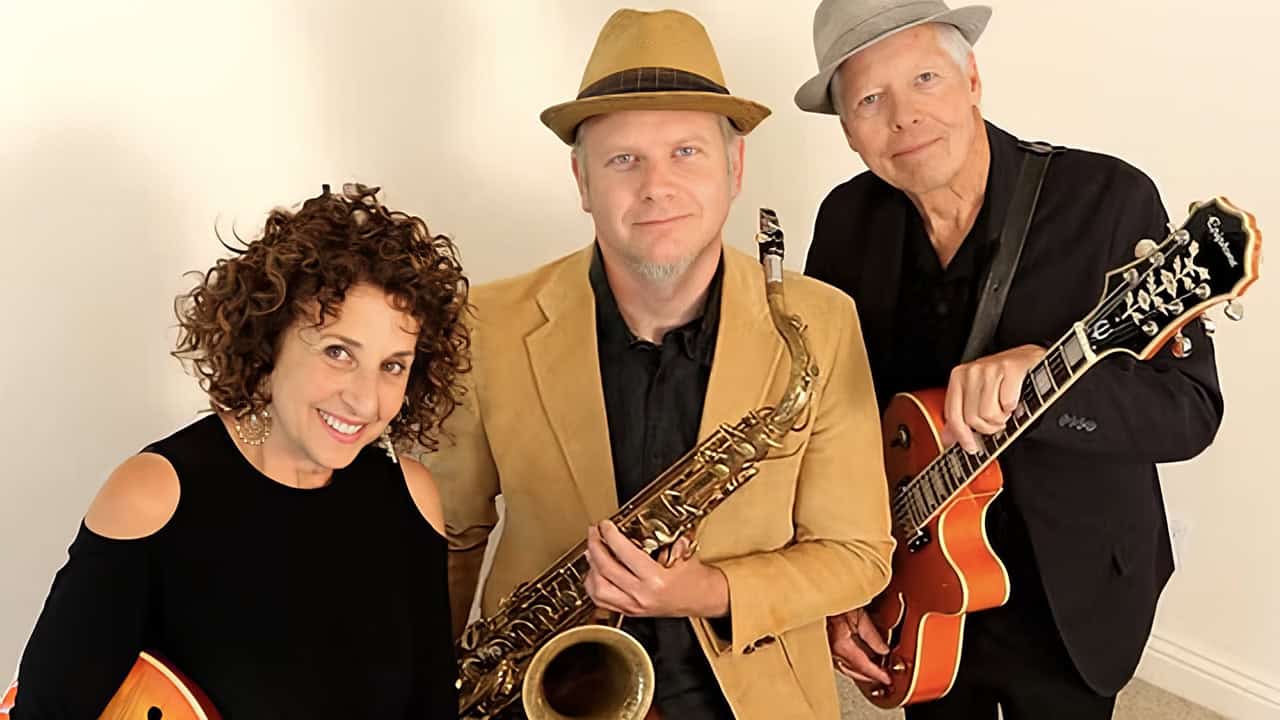 Andrea Carter Trio Performs at Terry's Restaurant + Lounge at Cypress Inn