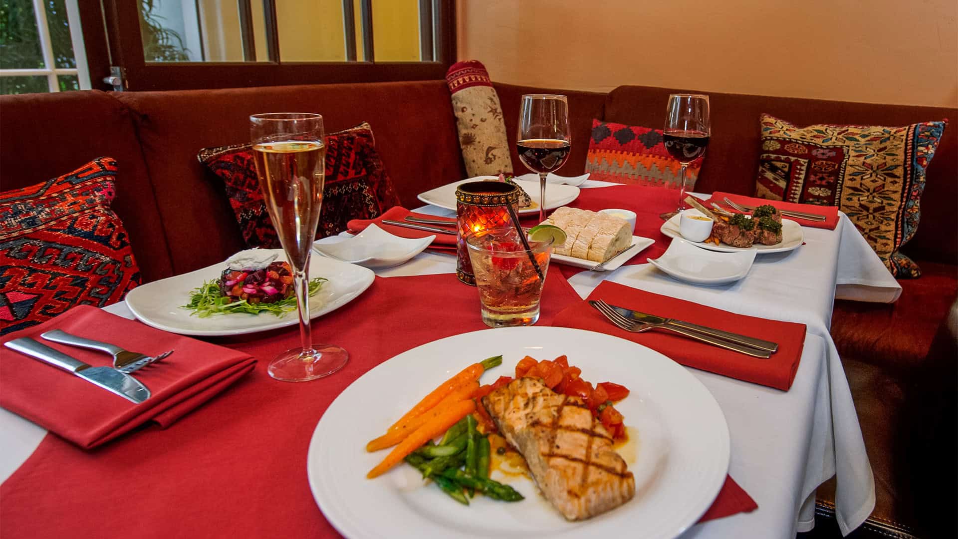 Terry's Restaurant Dining Room With Gourmet Cuisine at Cypress Inn